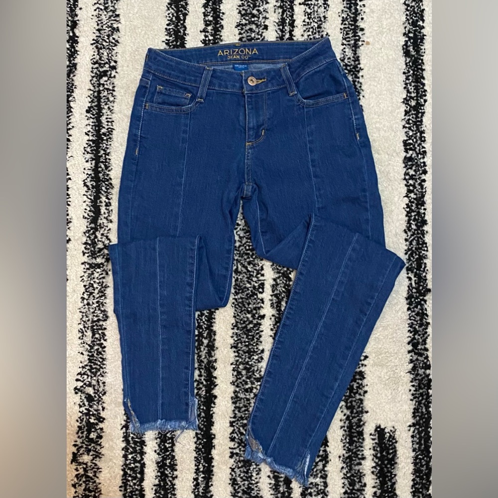 Arizona Skinny Jeans - Picture 1 of 2